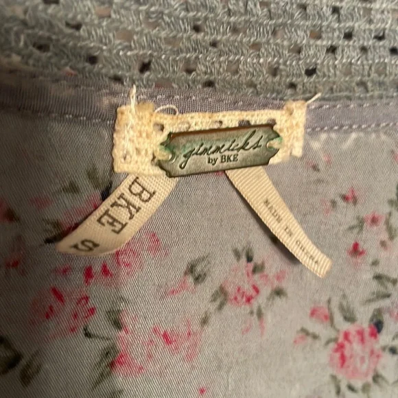 Gimmicks by BKE/ Boho Kimono/Crochet/Size Small - Picture 4 of 6